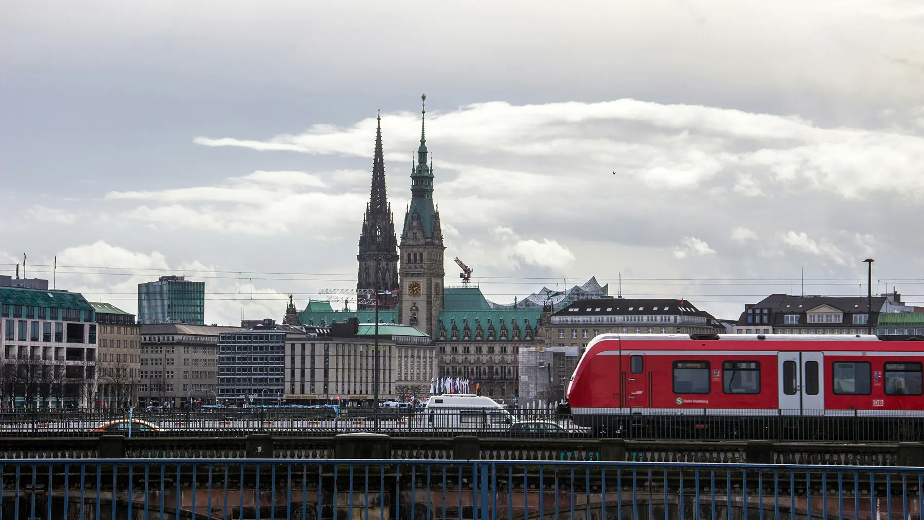 This is a test image caption