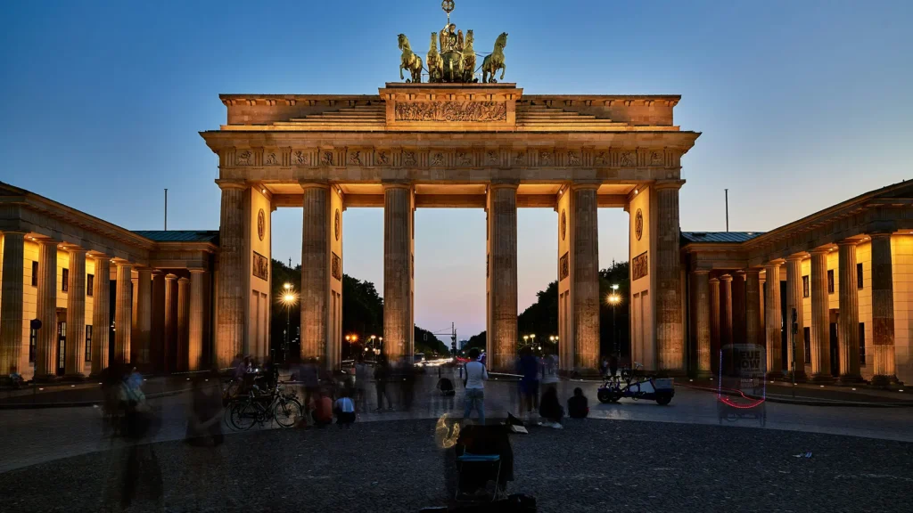 This is a test image alt text